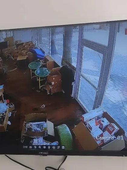 Duplicate of 52, monitoring an indoor room.