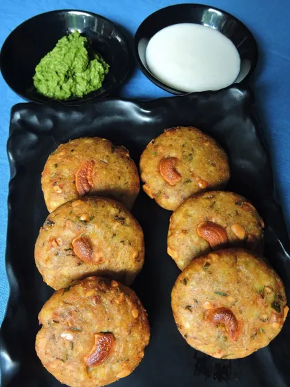 Presenting one of my favourite Farali dishes for Shravan, my soft Sweet Potato Tikki.