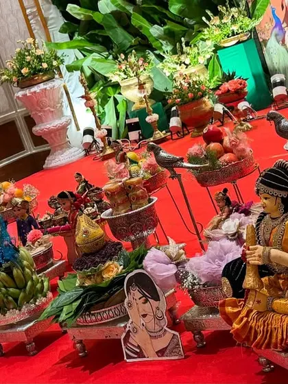 Another angle of a large platter display, highlighting the musician dolls and other themed elements.