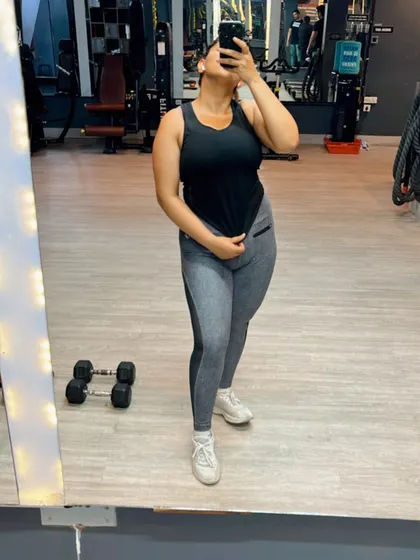 A mirror selfie to track progress and stay motivated. Loving yourself at every stage of the journey is so important.