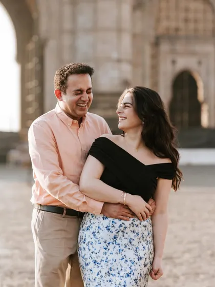 A joyful and candid moment between a couple at the Gateway of India. Capturing genuine laughter is always my favorite part of any couples shoot.