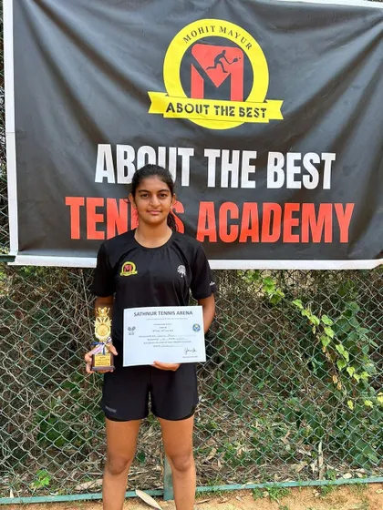 Another shot of Yahana with her finalist trophy, a great achievement in a higher age category.