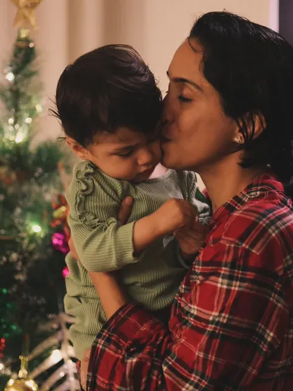 We decorated our Christmas tree. It's not easy to get a photo with a toddler, but we managed. My intent for December was to eat well, declutter, and create a new course for all of you.