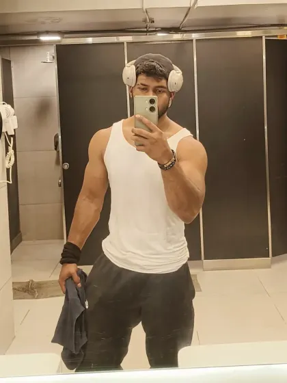 A quick locker room selfie to capture the post-workout feeling. This is the result of leaving it all on the gym floor.