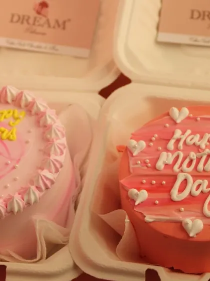 Our special Mother's Day bento cakes. These adorable, individually boxed mini cakes come in various designs and are a perfect, personal treat for Mom.