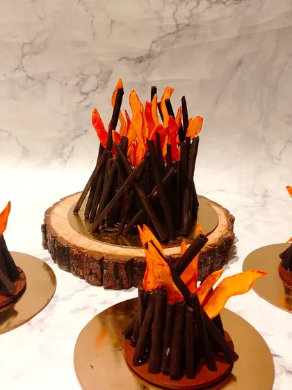 A collection of our Lohri bonfire mini cakes. These are perfect for sharing and add a unique, festive touch to any Lohri celebration.