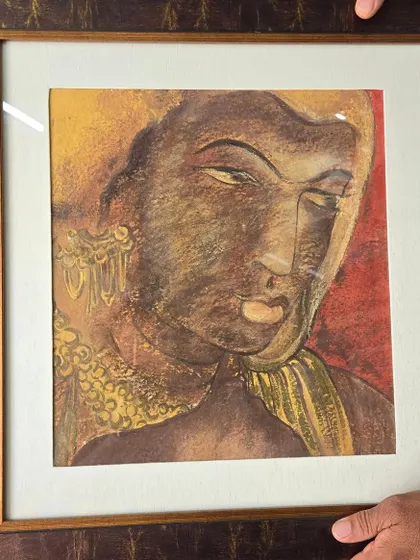 This framed Buddha portrait uses earthy tones and a rustic finish to evoke a sense of ancient wisdom and tranquility. It’s a perfect piece for creating a mindful, contemplative atmosphere.