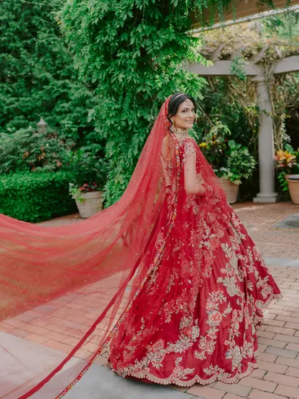 Another stunning shot of the veil in motion. My job is to ensure every element of your look, from the outfit to the accessories, comes together for picture-perfect moments like this.