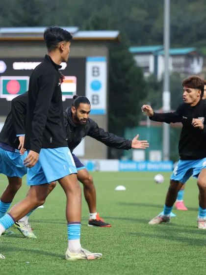 In the thick of a drill, providing hands-on coaching to the Indian U17 players. My focus is on correcting form and reinforcing key movement patterns to maximize their effectiveness.