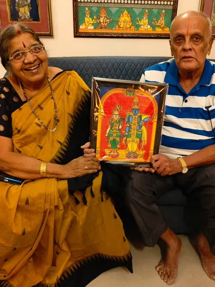 It brings me immense joy to see my art become part of a family's celebrations. This Aandal Rangamannar painting was commissioned as a 25th Wedding Anniversary gift and traveled all the way to Toronto to mark their special milestone.