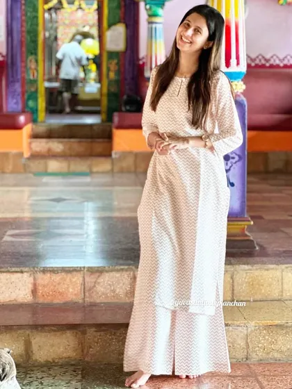 The beautiful @kokanheartedgirl in our white and pink chevron palazzo co-ord set. This soft cotton modal set is stylish and super comfortable.