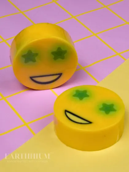 Get some main character energy with this star-eyes emoji soap. Like all my fun soaps, it's handmade with a skin-friendly formula that cleanses without stripping moisture.