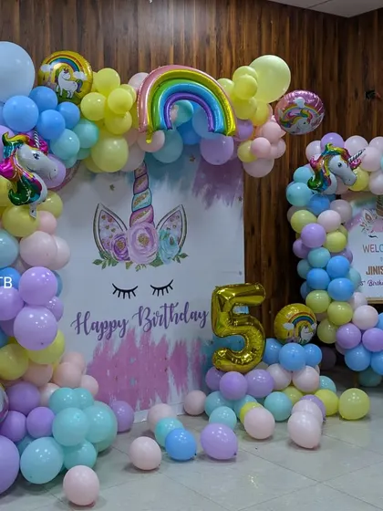 A slightly different arrangement of the unicorn theme, showing our flexibility in adapting designs to fit the space.