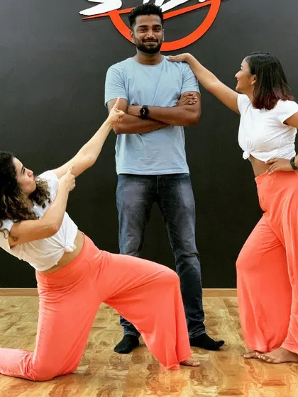 Another fun shot from the 'Makhna' project. We focus on creating memorable moments both on and off the dance floor during our choreography process.