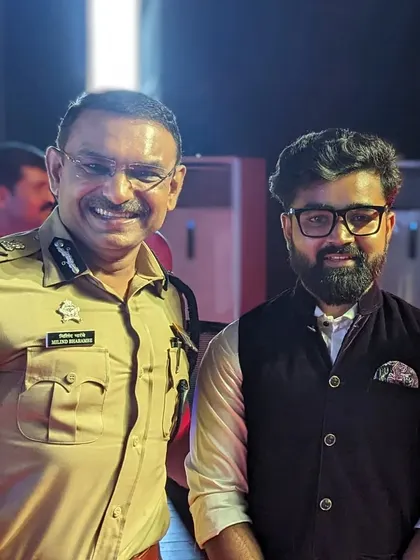 Honored to stand with Navi Mumbai's police commissioner, Milind Bharambe, after my live show.