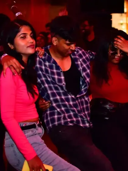 The dance floor was full of energy all night. Here are some guests enjoying the desi beats and Kollywood tracks.