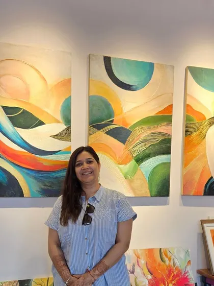 A collector poses with her newly acquired three-panel abstract painting. We are so happy this beautiful piece, sold during Diwali, will bring light and prosperity to its new home.