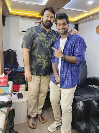 A photo from the sets with the legendary Mohanlal sir. Working as an assistant choreographer on this project was a fantastic learning experience.