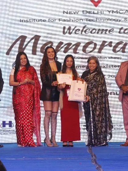 A proud moment for our students and faculty. Award winners are recognized on stage by industry guests and our director, celebrating their outstanding work at Memorabilia.
