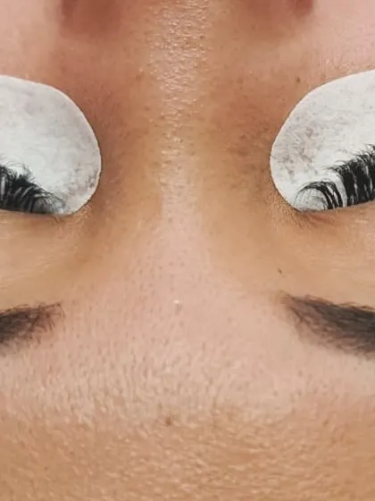 This is what we call volume. By applying multiple fine extensions to a single natural lash, we create a dense, fluffy, and dramatic effect that is perfect for a bold look.