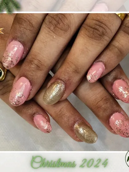 A soft pink and gold glitter set that's perfect for Christmas. It's a delicate and feminine way to add some sparkle to your holiday look.