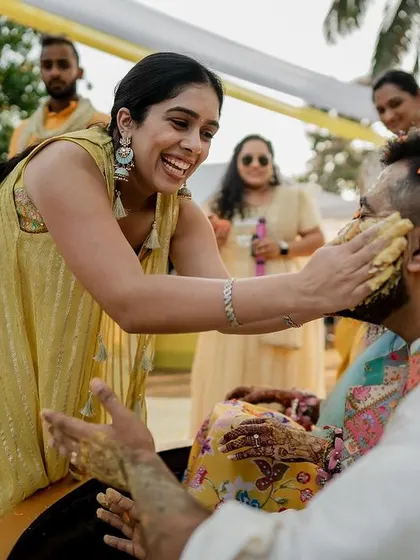 A collection of fun and vibrant moments from a sun-drenched Haldi. From playful entries to candid portraits, we capture the complete story of this joyous celebration.