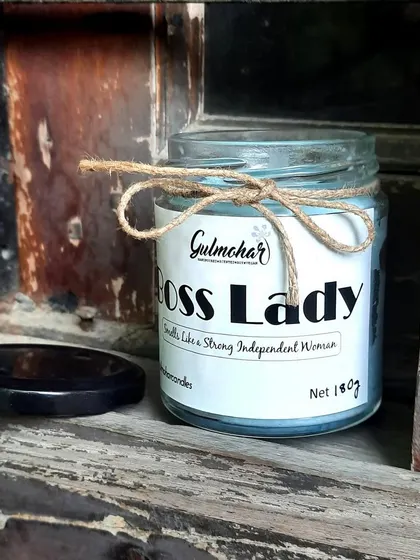 Another shot of the "Boss Lady" candle. The rustic jute tie adds a nice contrast to the modern label.