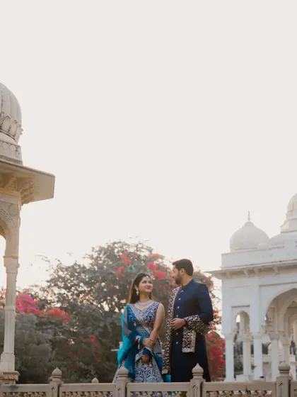 This series of photos at Gaitor Ki Chhatriyan showcases a variety of poses, from intimate close-ups to grand wide shots. I work with each couple to find the angles and compositions that best tell their story against these beautiful marble structures.