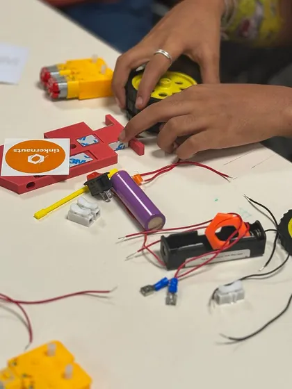 Another view of the DIY kits being assembled at Yahoo India. It was a day of focused, hands-on learning and collaboration.