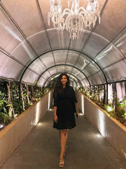 A simple little black dress is a wardrobe essential. It's perfect for an evening out and can be dressed up or down. Here, I've kept it simple for a chic, effortless vibe.