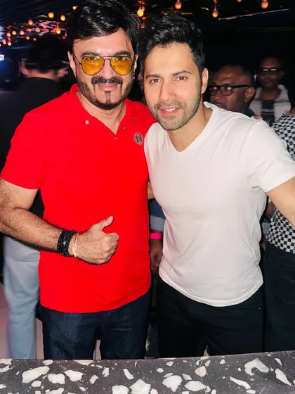 It was great to have the super talented Varun Dhawan join us for a Chitrahaar night. The energy was amazing and it's always fun to see everyone enjoying the retro beats.