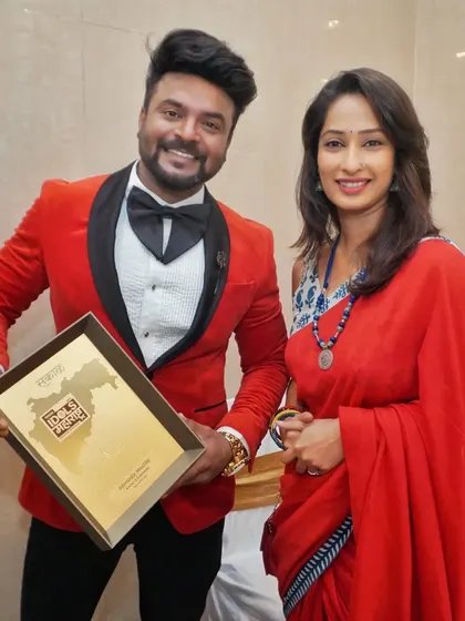 Receiving the "Idols of Maharashtra" award. I'm humbled and honored by the recognition.