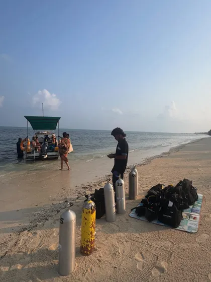 More glimpses from our unforgettable Lakshadweep retreats. Every moment is a postcard, from sunrise dives and full moon dinners to candid conversations and quiet naps on the beach.