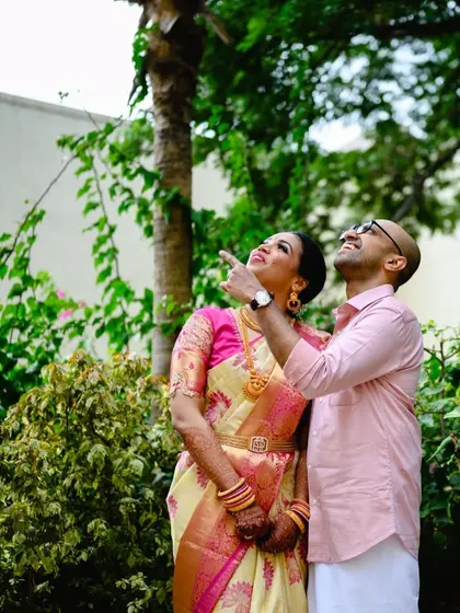 When the couple is more interested in birdwatching than posing for the camera. I love these quirky, real moments. Amrutha and Ashwin were fascinated by a purple sunbird.