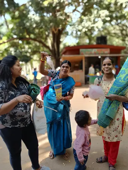 Even our teachers and didis enjoyed the treats at Lalbagh. A happy and supportive staff is key to creating a wonderful experience for the children.