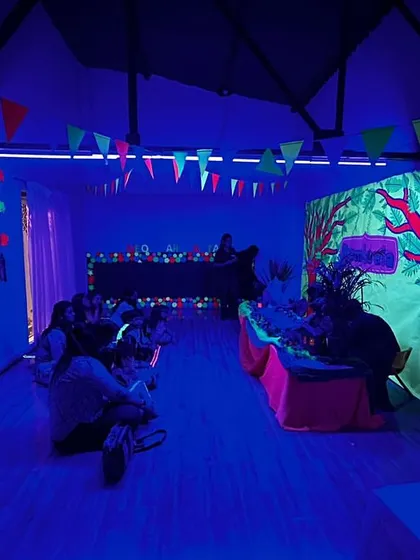 A unique glow-in-the-dark themed party. Our studios can be transformed with special lighting to create any atmosphere you desire.
