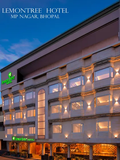 For the Lemontree Hotel in Bhopal, we undertook a complete facade upgrade. The new design incorporates modern architectural elements and strategic lighting to give the building a commanding and contemporary presence.
