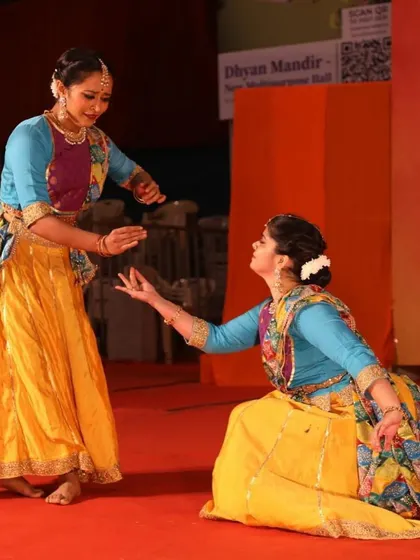 An interactive moment from our Ramayan ballet, showing the expressive storytelling, or abhinaya, that is central to this traditional Kathak piece.