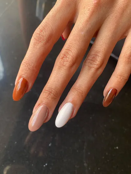 This color palette is perfect for an autumn-inspired or neutral-toned look.