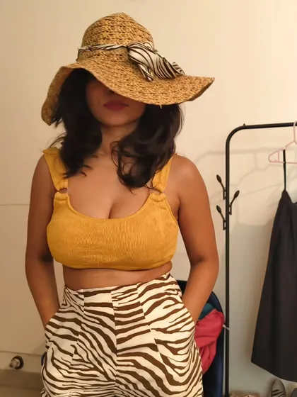 A personal style moment. I love combining yellow with animal prints for a fun, happy look. It's all about finding combinations that make you feel great.