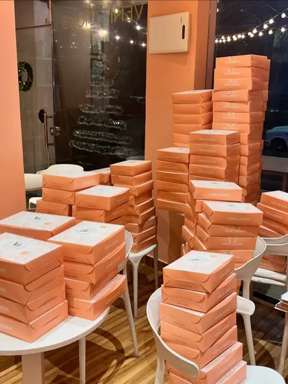 Gearing up for a big corporate order. It brings me so much joy to see these boxes stacked high, ready to be filled with fresh-baked happiness for employees and clients. This is proof that I can handle gifting for events of any scale.