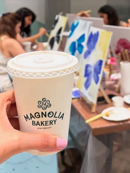 The perfect pairing: delicious treats from Magnolia Bakery and a fun painting session. Our collaborations with local cafes make for a unique and memorable night out.