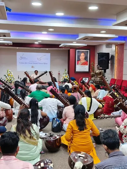 Another angle from the workshop, showing the sheer number of participants eager to learn from a living legend. This is the kind of immersive experience we strive to create at our academy.