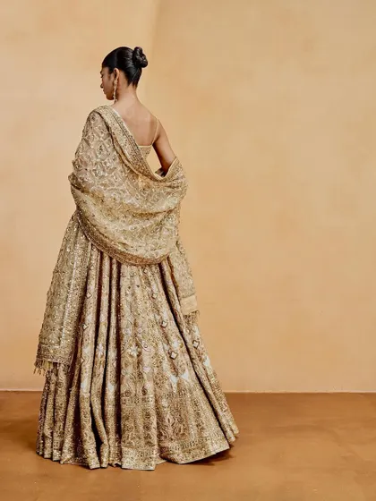 A back view of the unique "8" shaped bun, showing its clean lines and intricate shape.