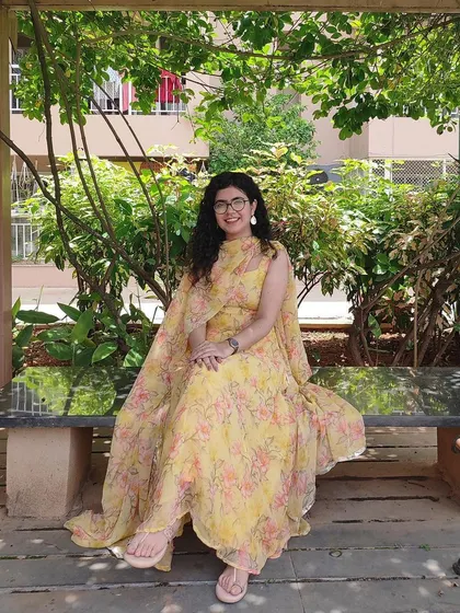 Soaking in the sunshine and good vibes. I believe a positive and happy environment is key to learning, and I bring that energy to all my dance sessions.