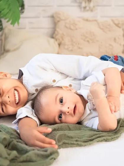 There is nothing more precious than the bond between brothers. In my studio, I create a relaxed space for these unscripted, tender moments of connection to unfold naturally between siblings.