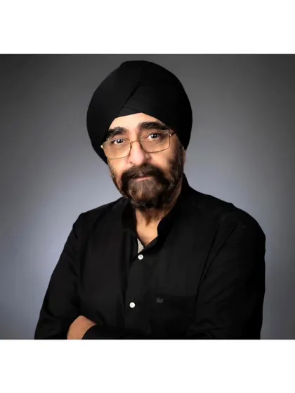I am thrilled to be a Sony Influencer. This partnership allows me to bring even more cutting-edge technology and knowledge to my workshops and community.