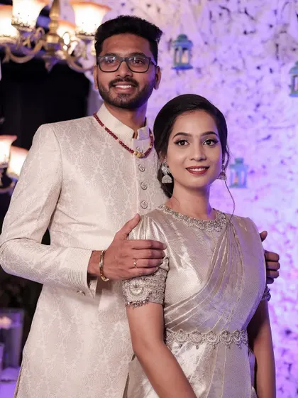 A classic portrait of the beautiful couple.
