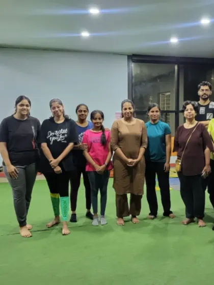 A snapshot of our members after a class. The smiles and positive energy are a constant here at Bohofit.