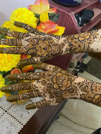 The completed Arabic floral designs, ready for a celebration.